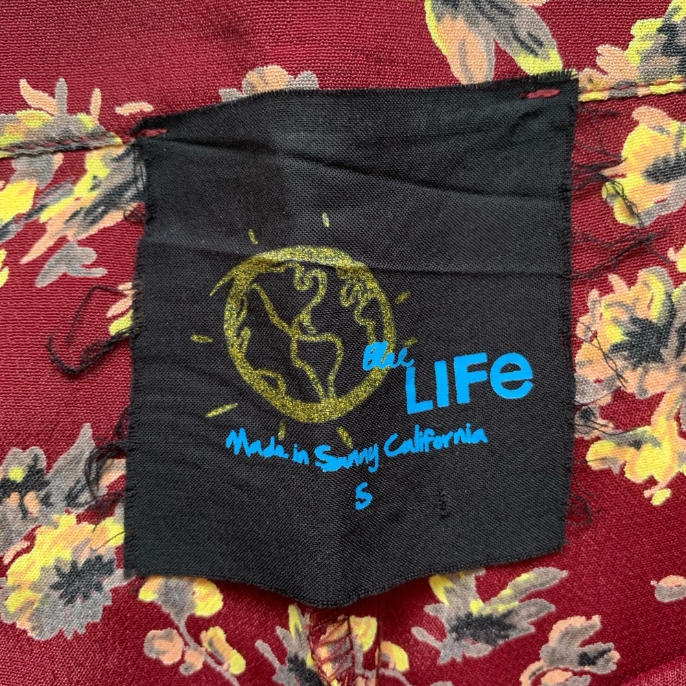 Blue Life Ruffle Short - Picture 5 of 5